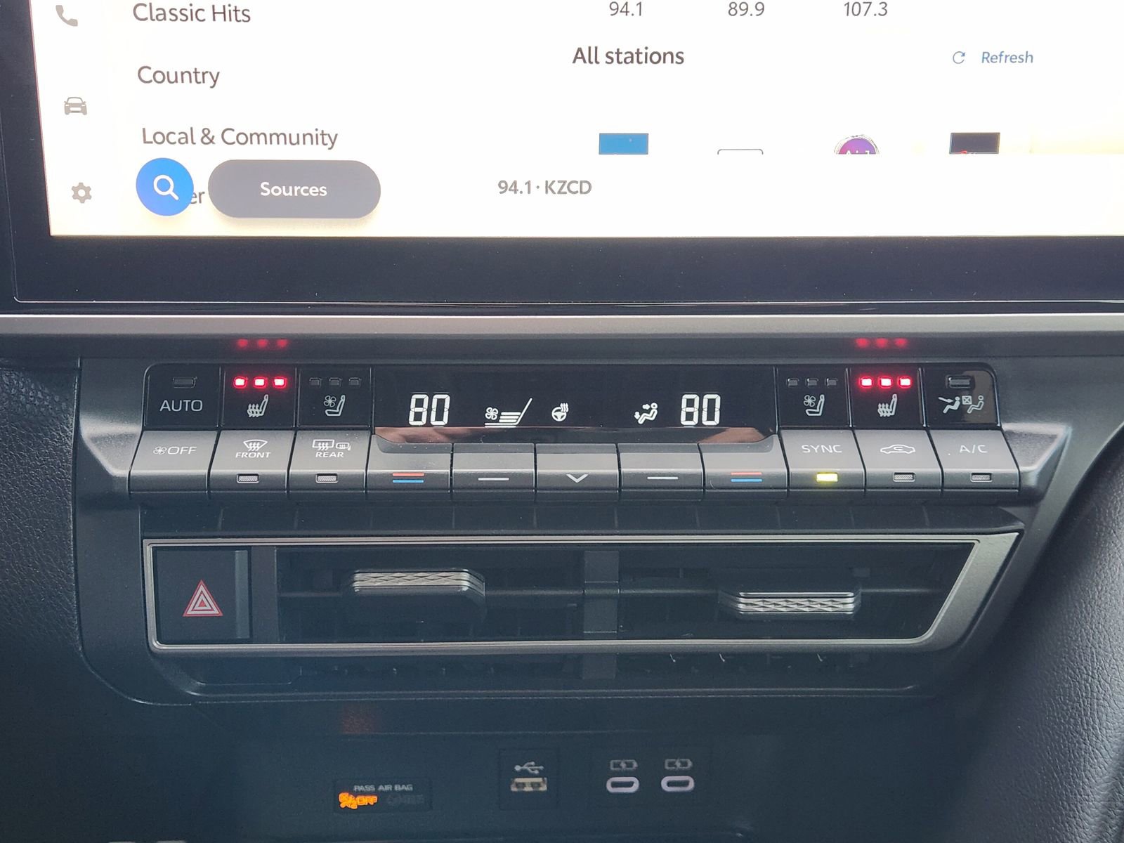 Used 2025 Toyota Camry XSE w/ Premium Package image 22