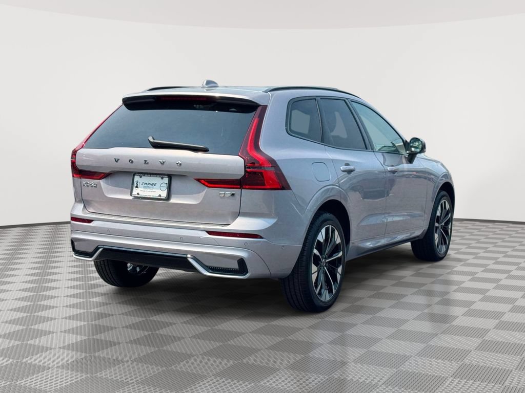 Certified 2026 Volvo XC60 B5 Plus w/ Protection Package Premier AWD/4WD image 4