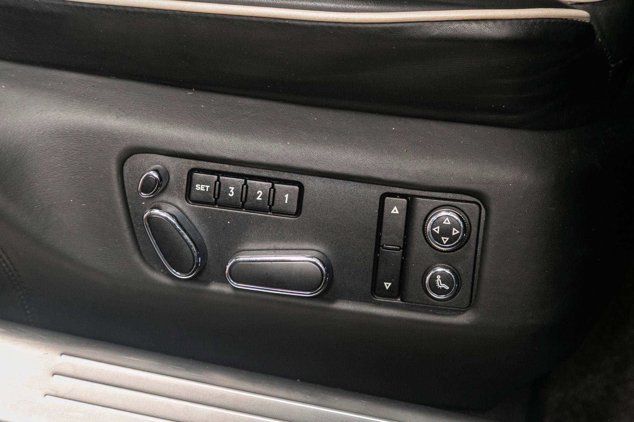 Used 2009 Bentley Flying Spur Flying Spur Speed w/ Convenience Specification Pkg image 26