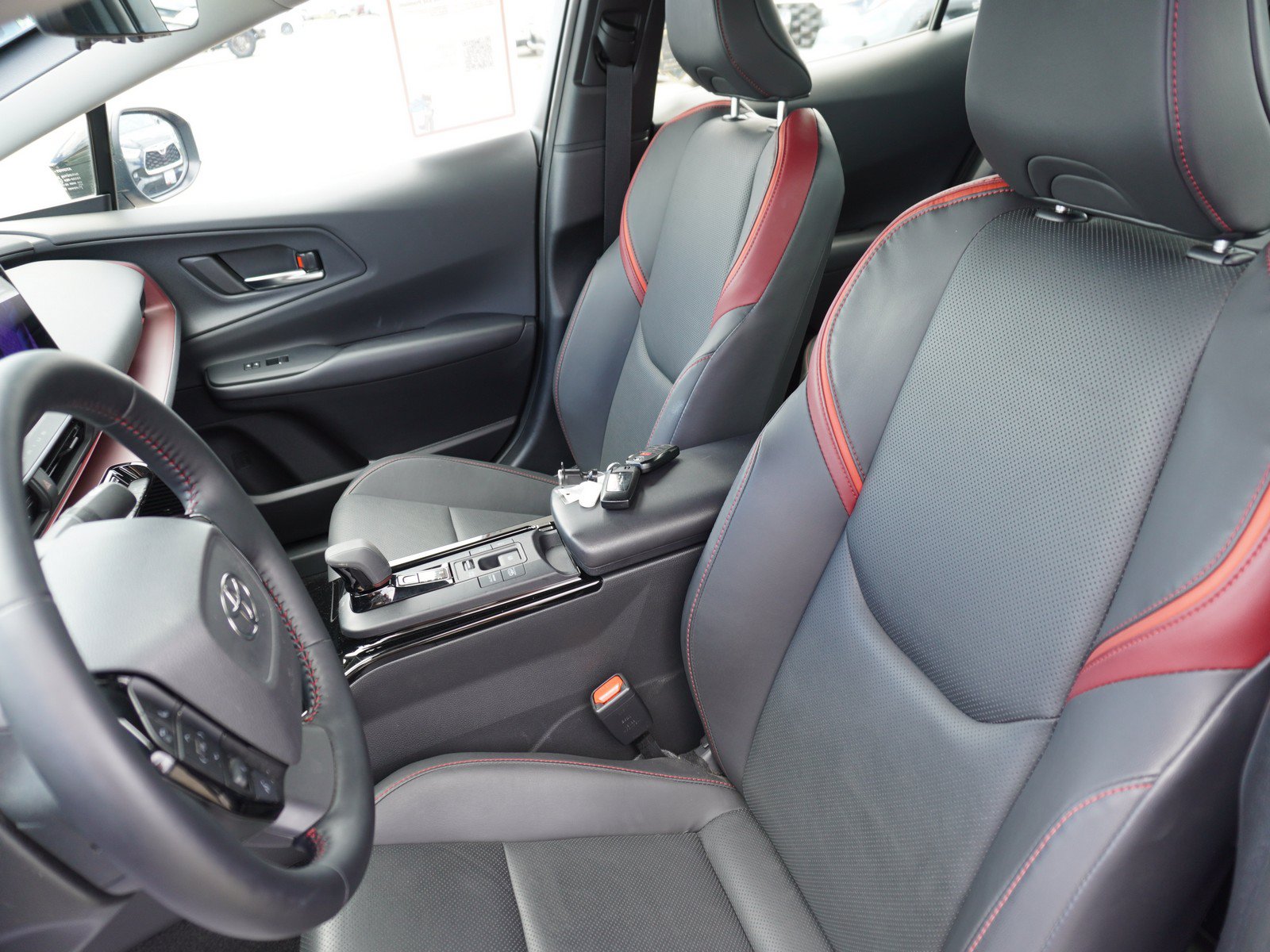 Used 2024 Toyota Prius Prime Premium w/ Advanced Technology Package FWD image 25
