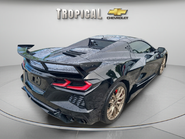 Used 2025 Chevrolet Corvette Stingray Preferred Conv w/ Z51 Performance Package RWD image 8