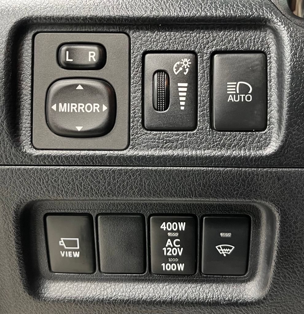Used 2022 Toyota 4Runner TRD Off-Road Premium AWD/4WD image 33