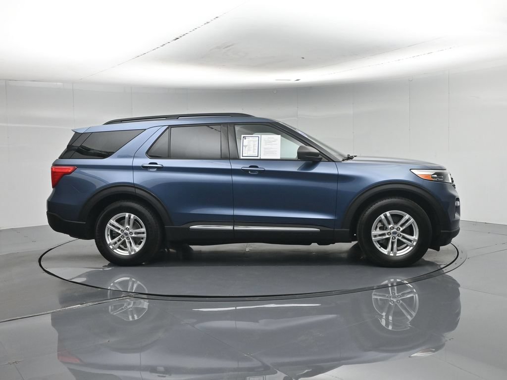 Certified 2020 Ford Explorer XLT w/ Equipment Group 202A RWD image 31