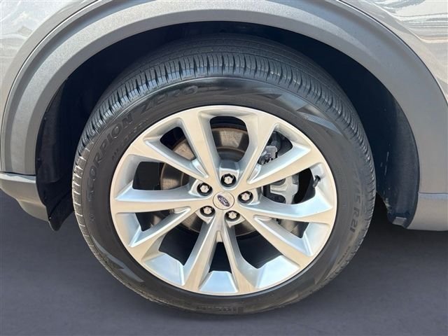 Certified 2023 Ford Explorer Platinum w/ Equipment Group 601A AWD/4WD image 12
