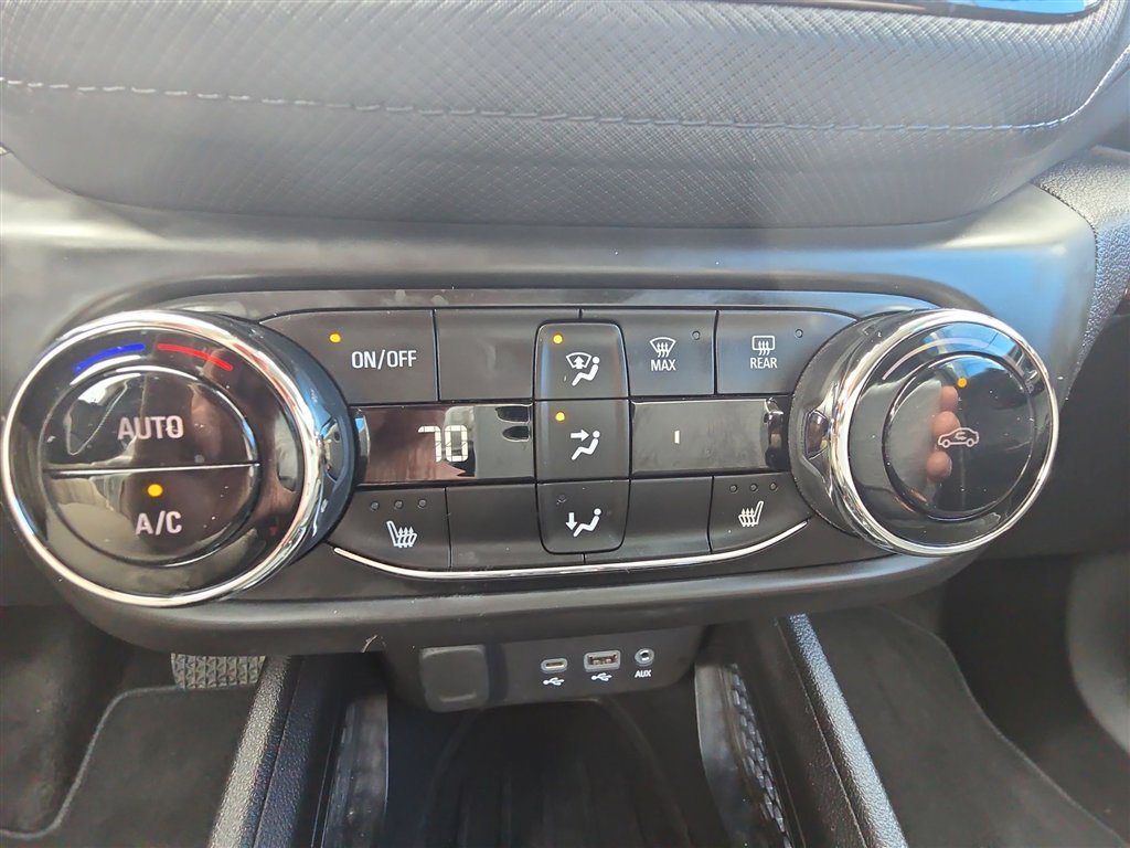 Used 2023 Chevrolet TrailBlazer LT w/ Convenience Package image 17