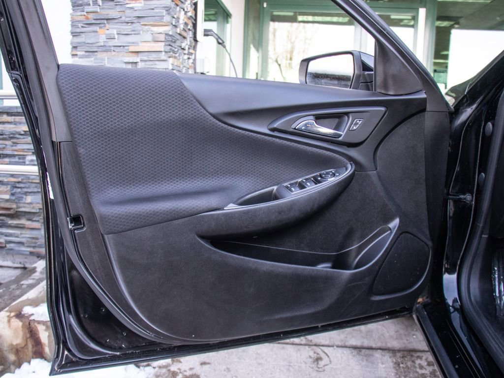 Used 2024 Chevrolet Malibu LT image 9