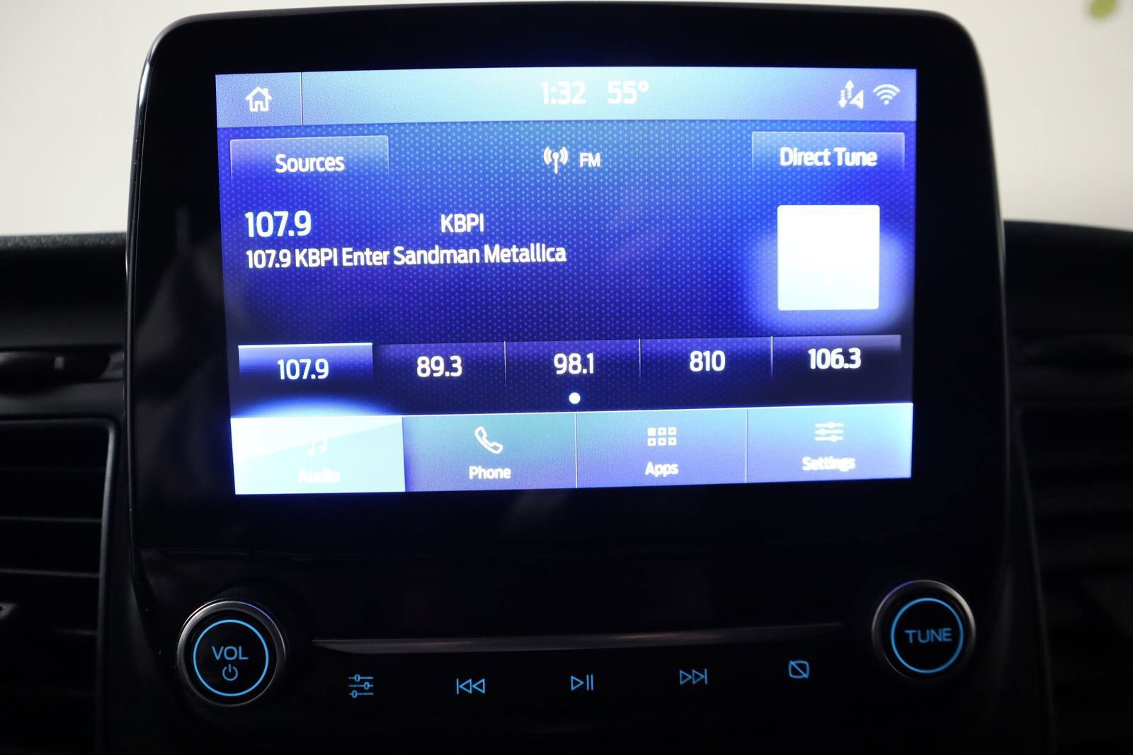 Used 2020 Ford Transit 150 Low Roof AWD image 38