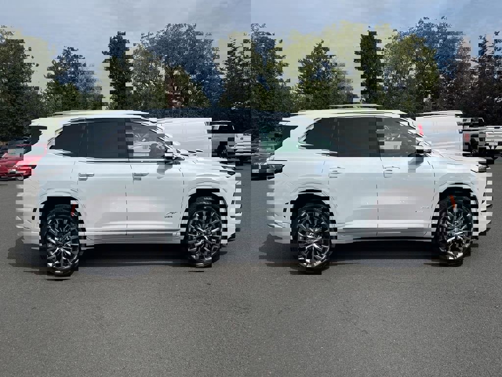 New 2026 Buick Enclave Avenir image 8