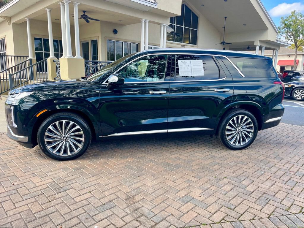 Used 2025 Hyundai Palisade Calligraphy image 2