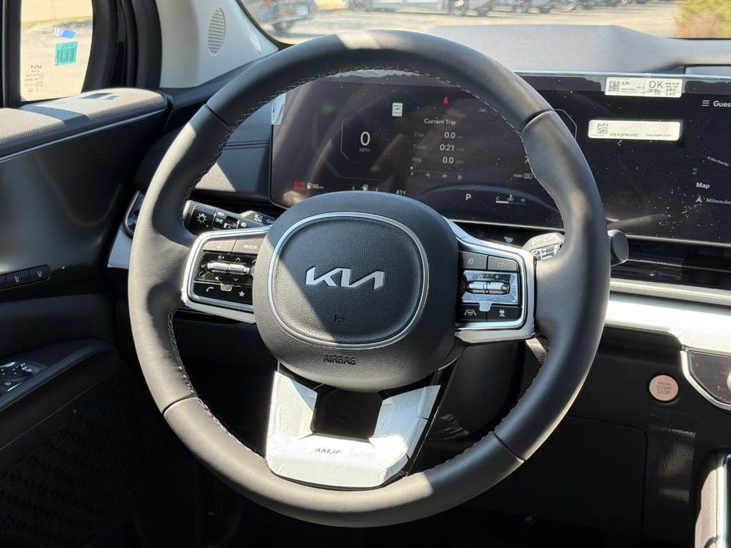 New 2026 Kia Carnival SX Prestige FWD image 17