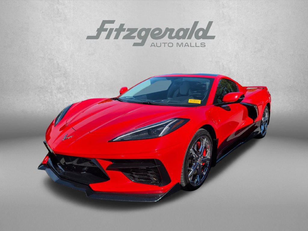 Used 2022 Chevrolet Corvette Stingray Premium Cpe w/ Z51 Performance Package RWD image 2