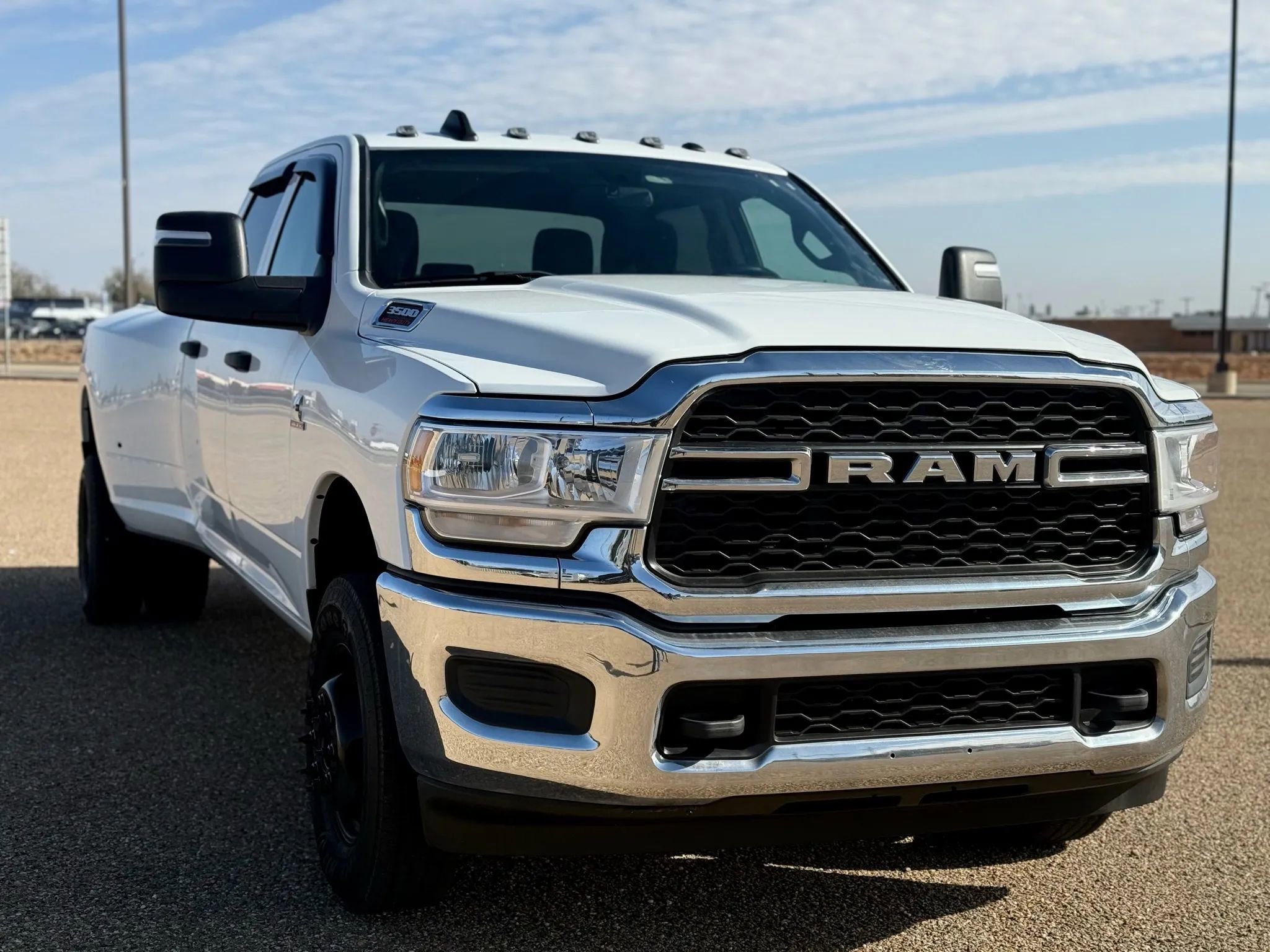 Used 2024 RAM 3500 Tradesman w/ Chrome Appearance Group image 4
