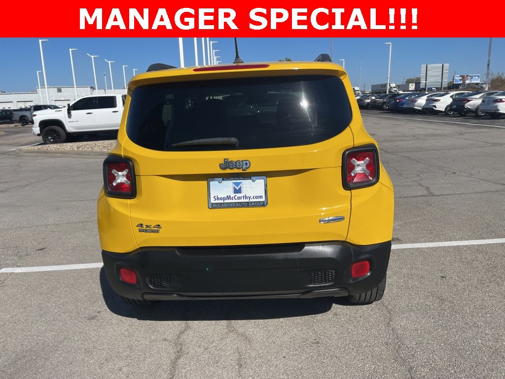 Used 2016 Jeep Renegade Latitude w/ Cold Weather Group image 4