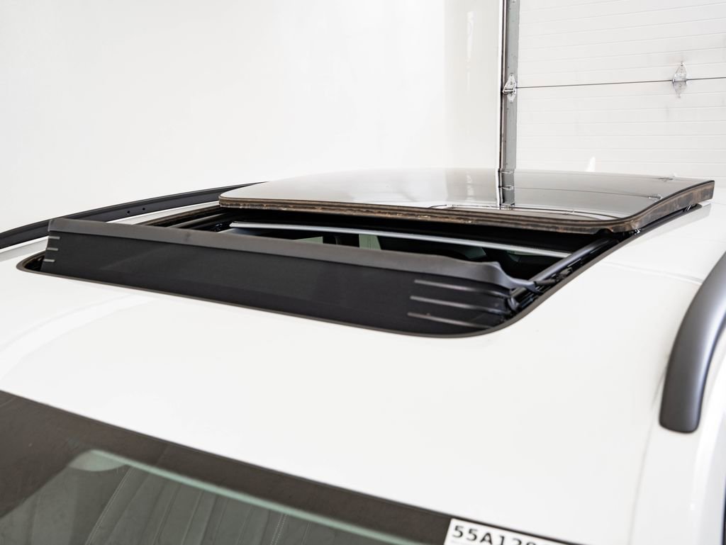 Used 2021 Audi e-tron Premium w/ Convenience Plus Package AWD/4WD image 14