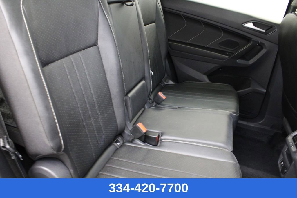 Certified 2023 Volkswagen Tiguan SE R-Line image 20