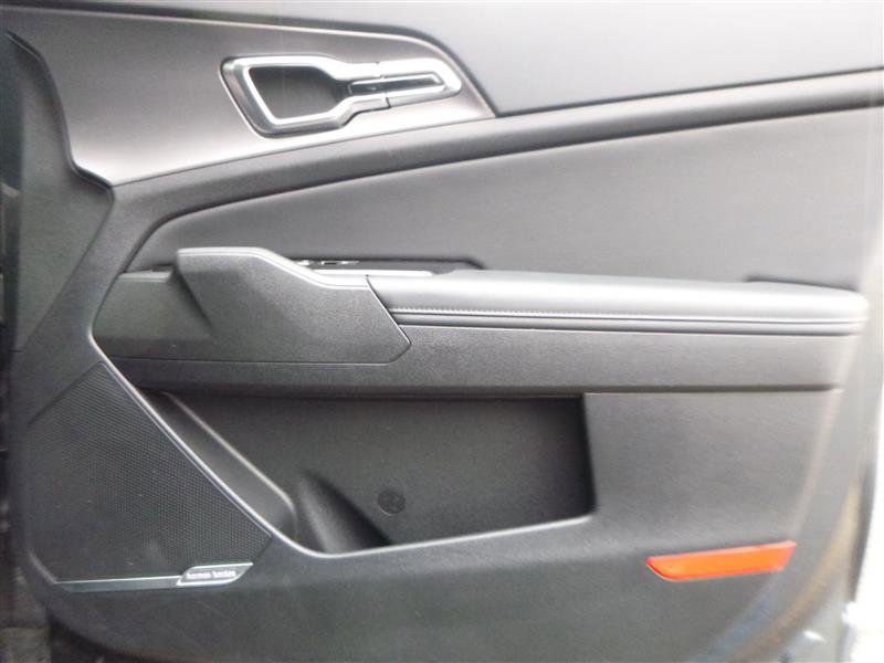 Used 2025 Kia Sportage SX Prestige image 20