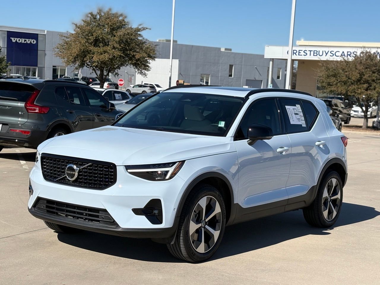 New 2026 Volvo XC40 B5 Plus w/ Protection Package Premier image 3