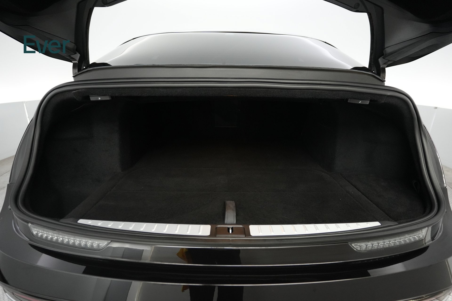 Used 2023 Lucid Air Touring AWD/4WD image 8
