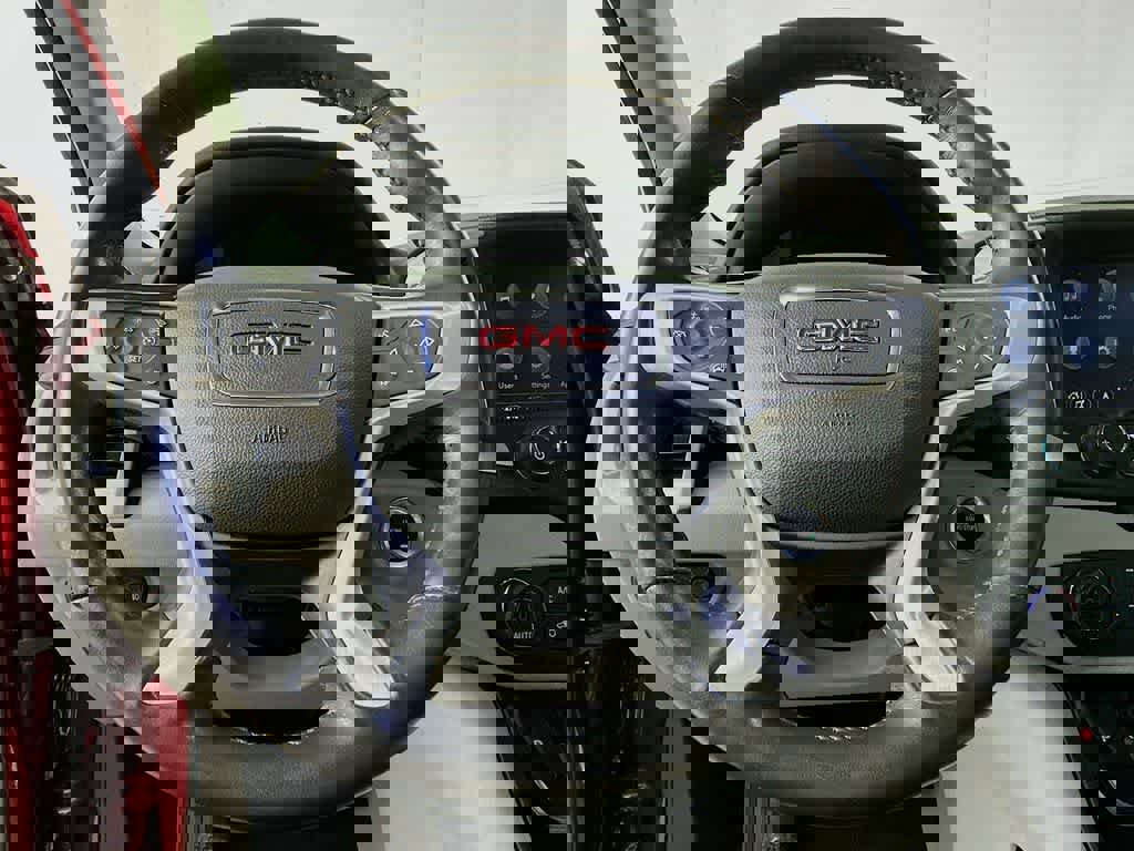 Used 2020 GMC Terrain SLT w/ Preferred Package image 16