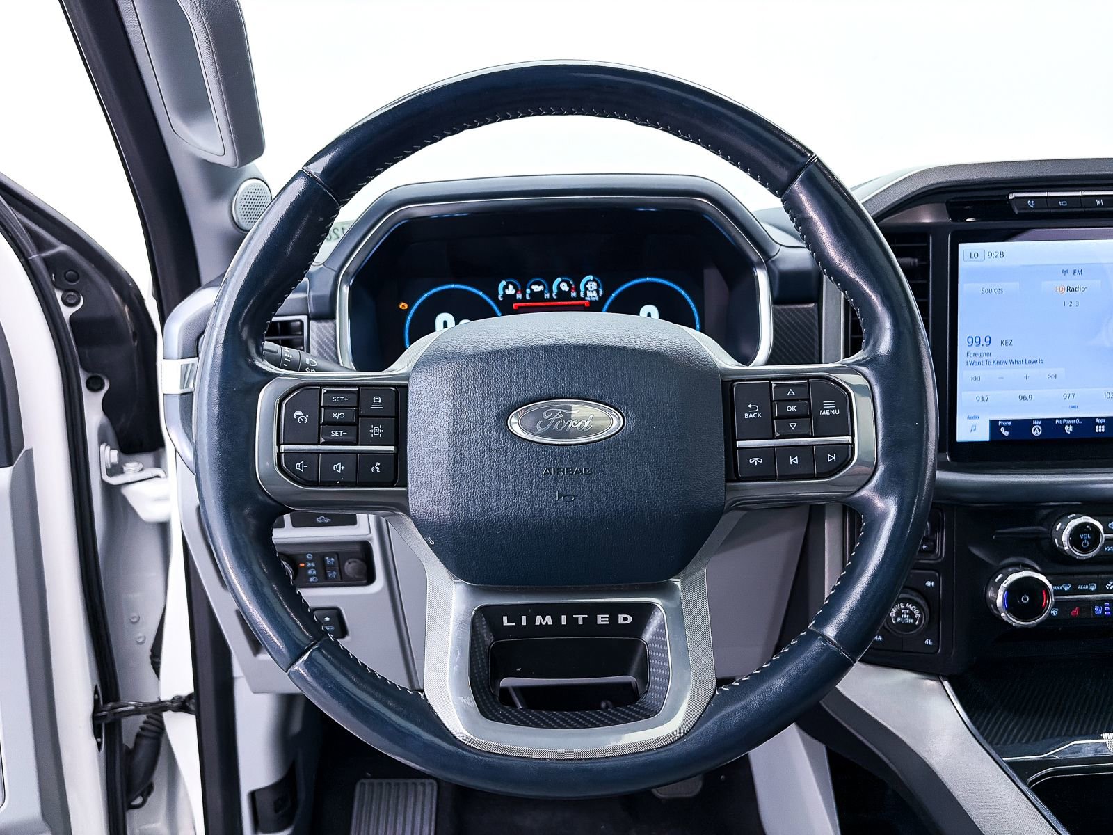 Used 2023 Ford F150 Limited AWD/4WD image 33
