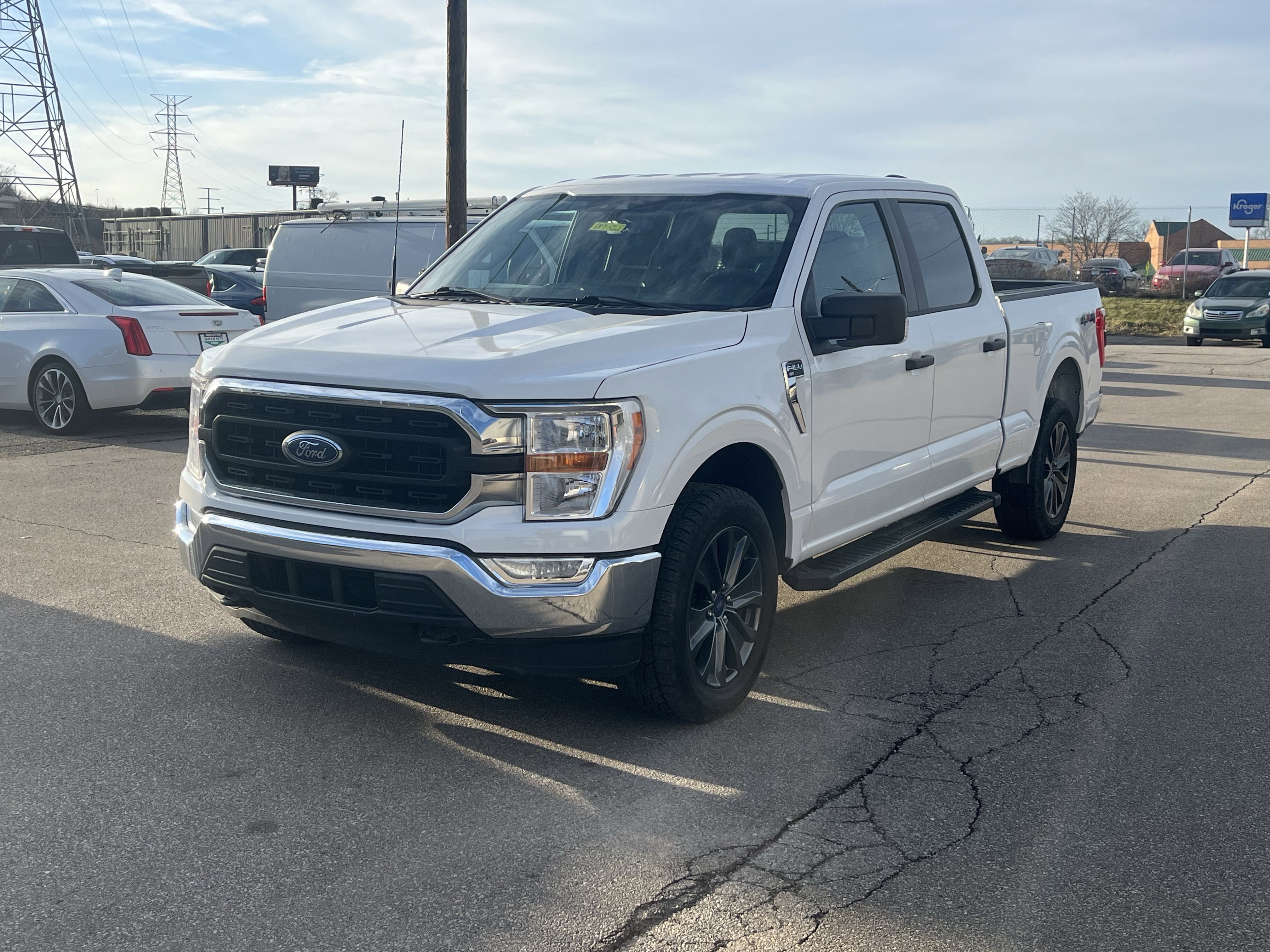 Used 2023 Ford F150 XLT w/ Trailer Tow Package image 3