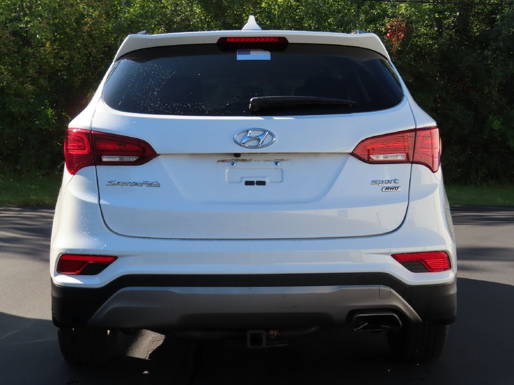 Used 2017 Hyundai Santa Fe Sport AWD/4WD image 5