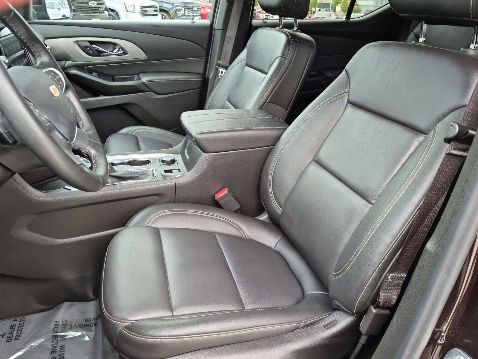 Used 2023 Chevrolet Traverse LT FWD image 21