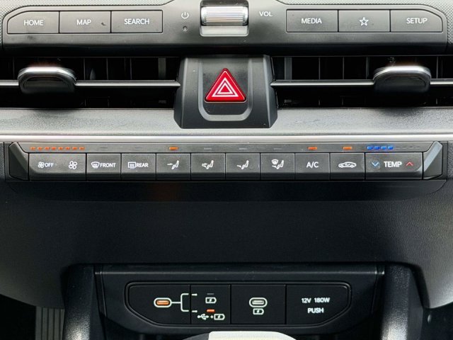 Used 2025 Kia K4 FWD image 21