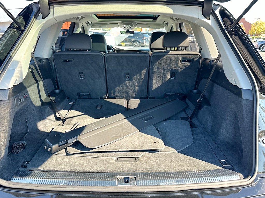 Used 2022 Audi Q7 3.0T Prestige image 16