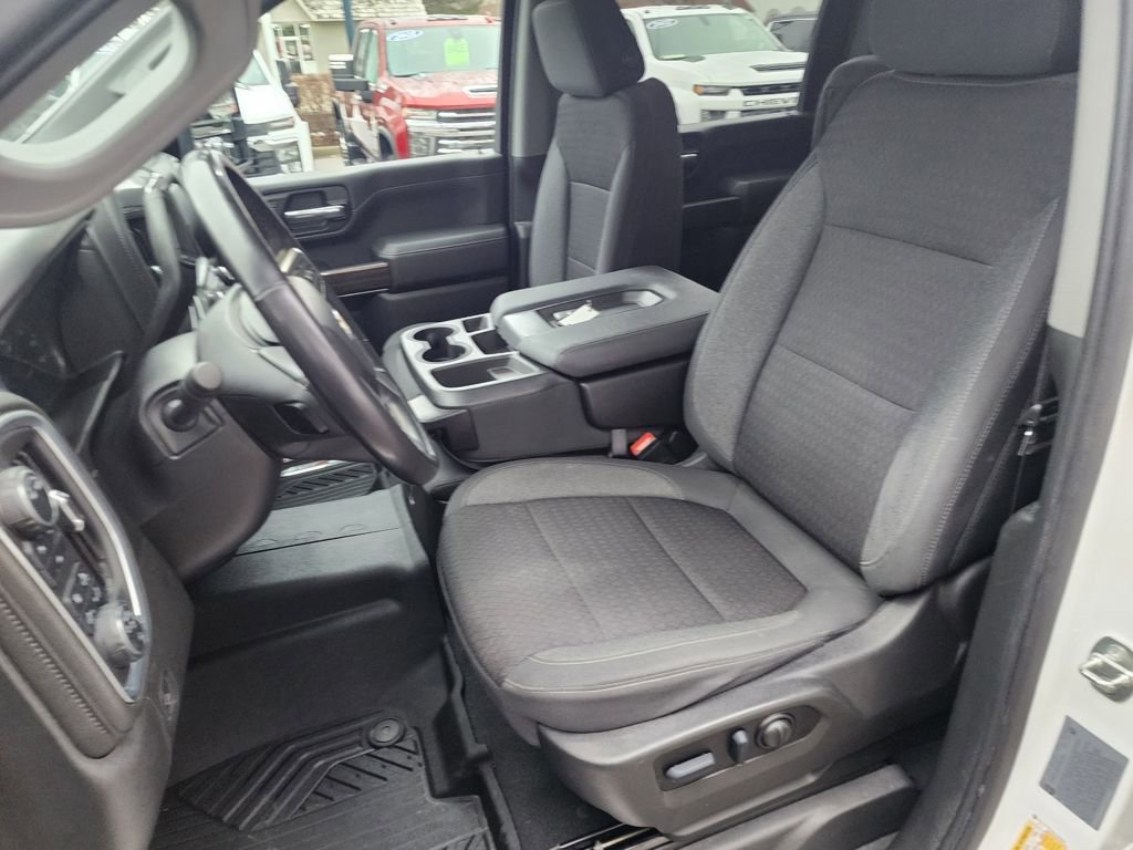 Certified 2022 Chevrolet Silverado 3500 LT w/ Convenience Package image 26