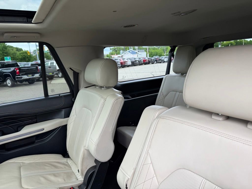 Used 2021 Ford Expedition Max Platinum AWD/4WD image 7