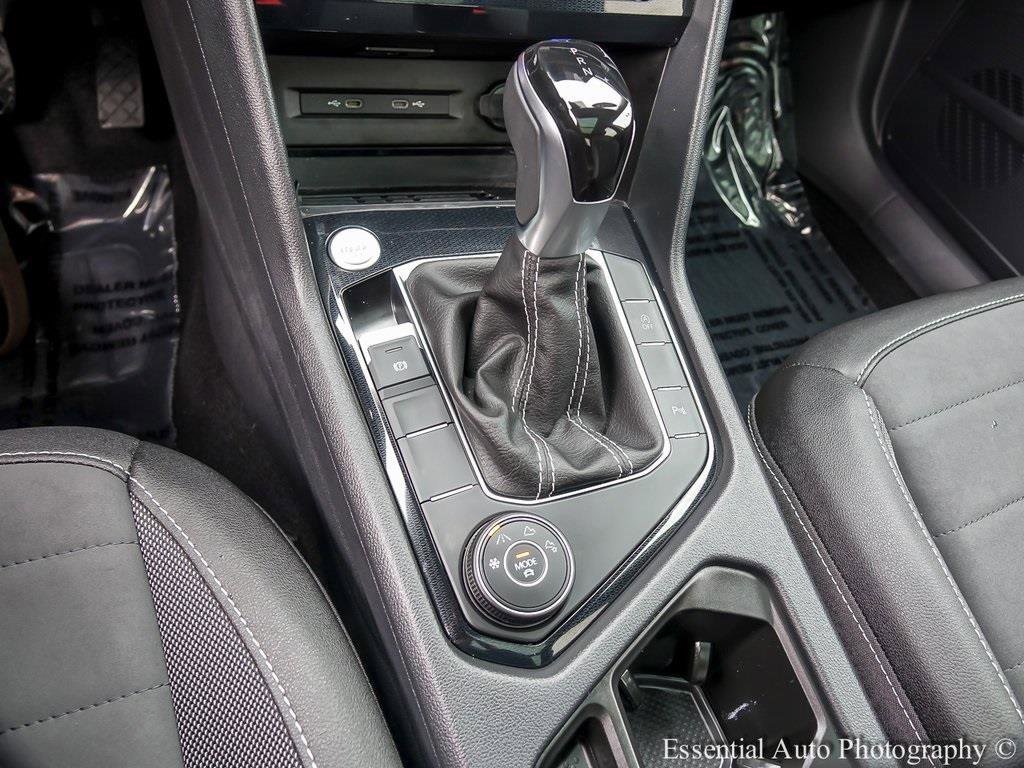 Used 2025 Volkswagen Taos SE image 20