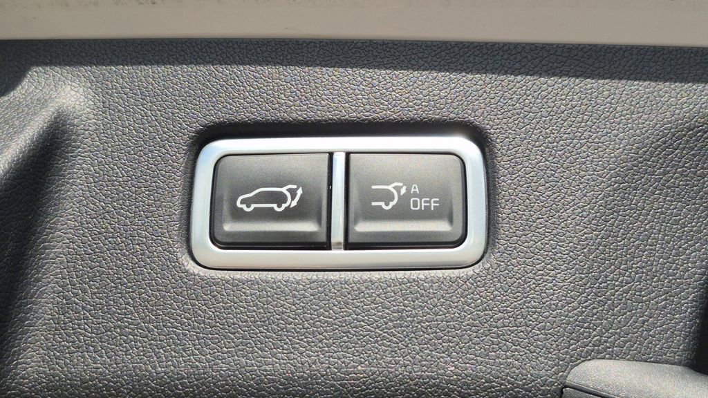 Used 2024 Kia Sorento SX Prestige image 17