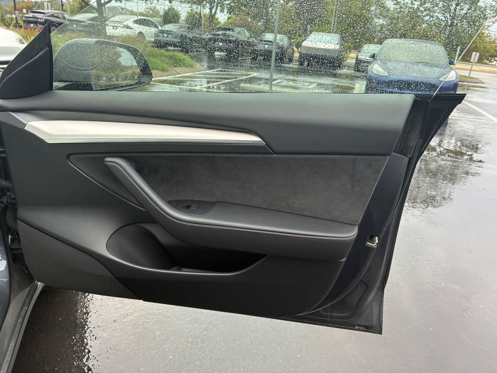 Used 2023 Tesla Model 3 Standard Range RWD image 12