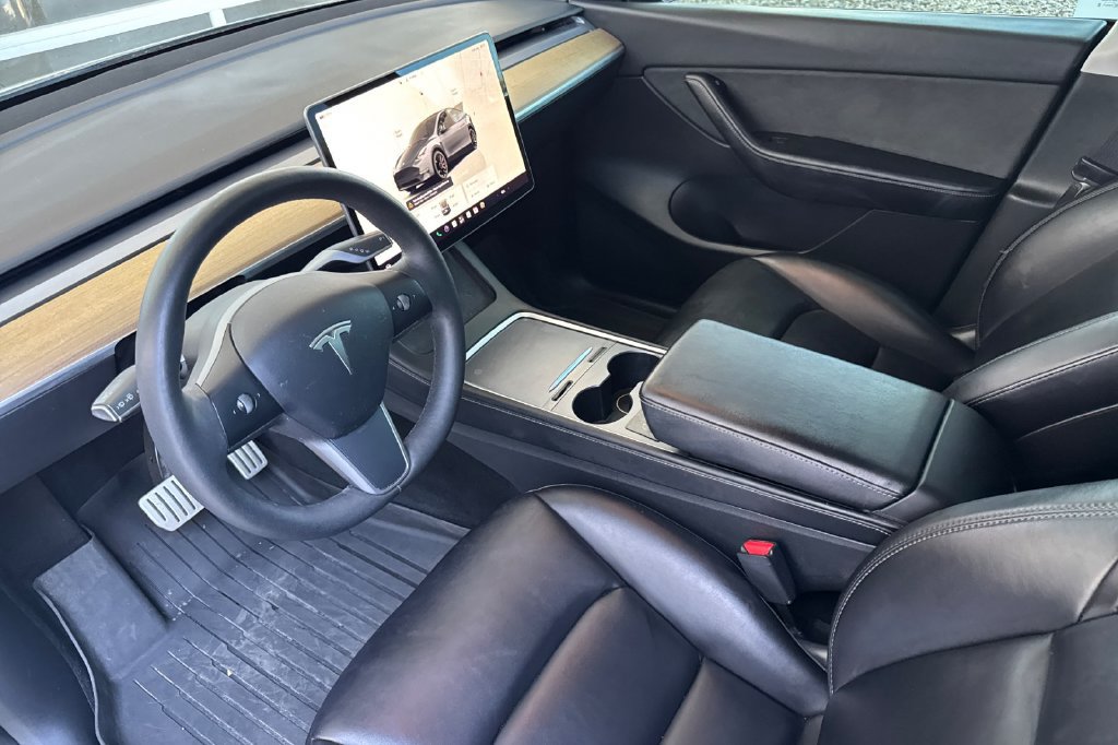 Used 2022 Tesla Model Y Performance AWD/4WD image 4