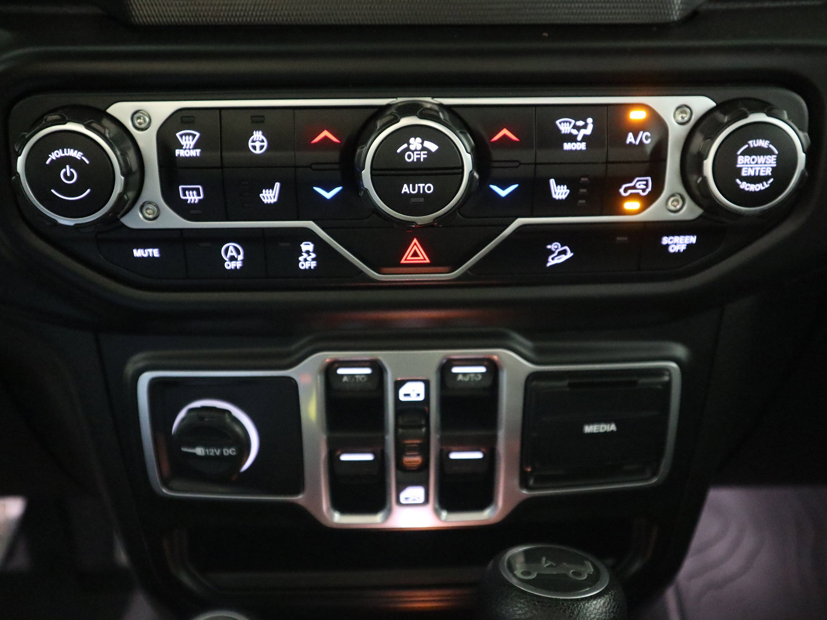 Used 2018 Jeep Wrangler Unlimited Sport S AWD/4WD image 26