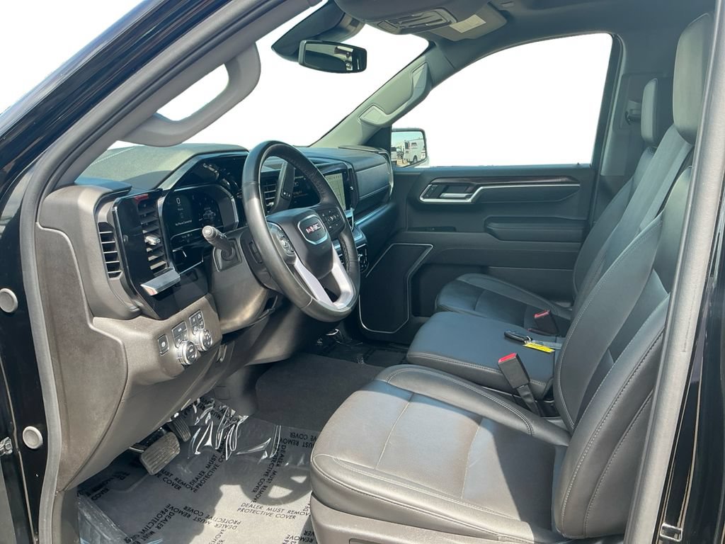 Used 2025 GMC Sierra 1500 SLT AWD/4WD image 24