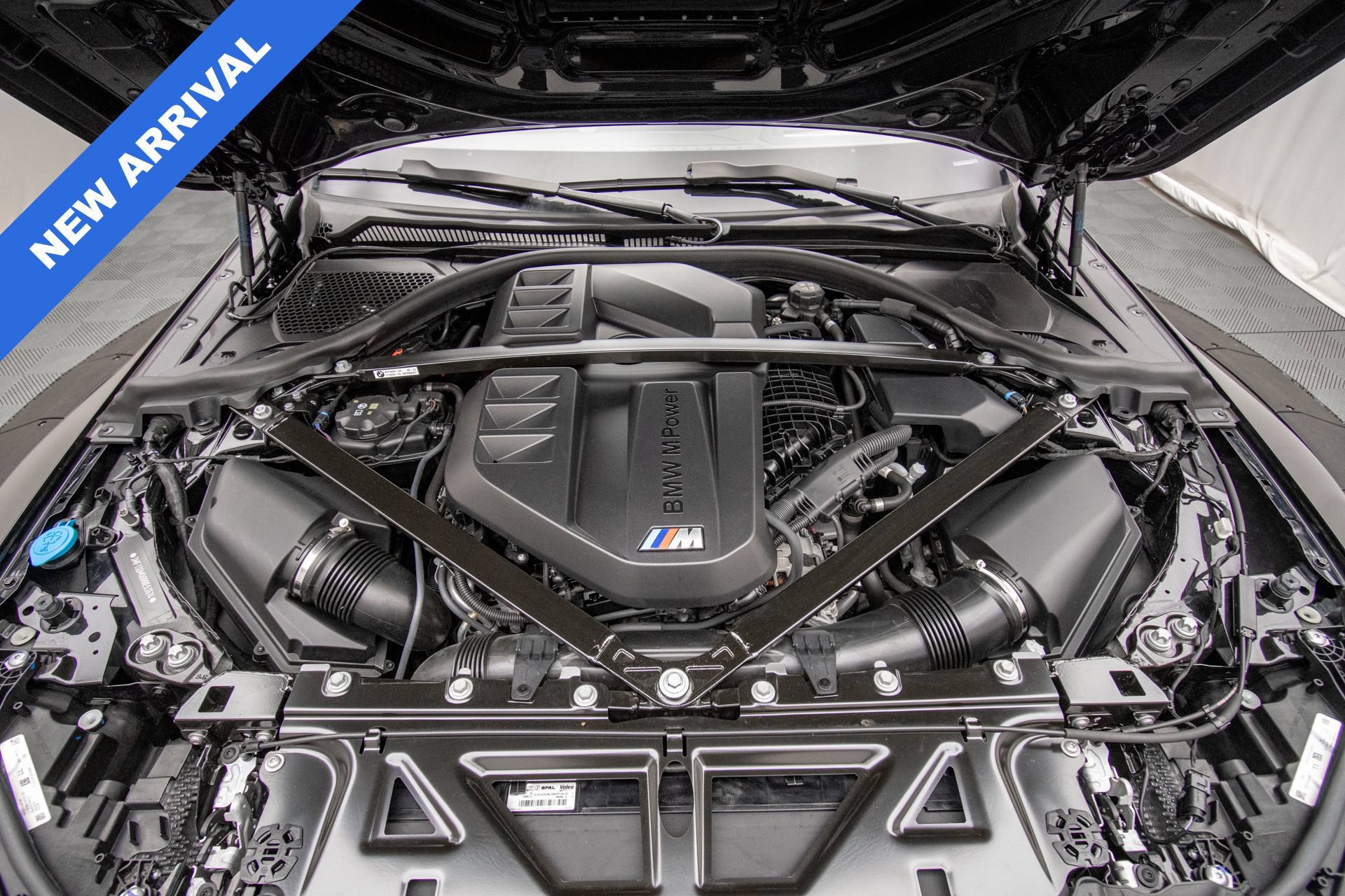Used 2024 BMW M2 w/ Lighting Package RWD image 39