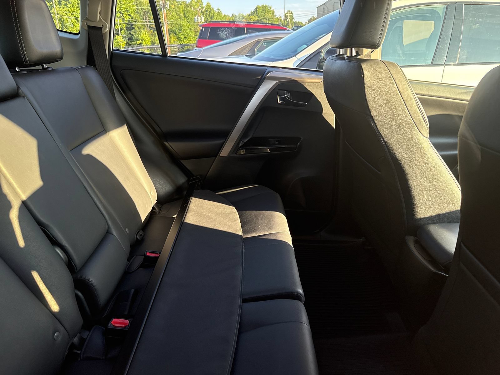 Used 2018 Toyota RAV4 Limited w/ All Weather Liner Package AWD/4WD image 9