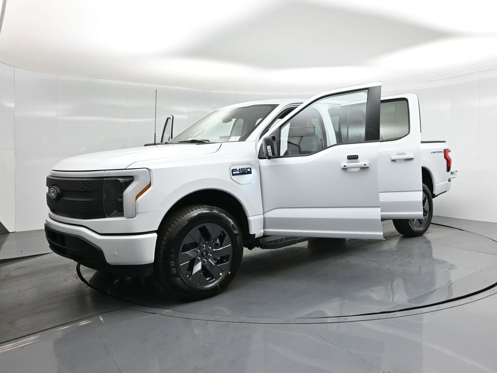 New 2025 Ford F150 Lightning Flash image 30