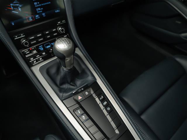 Certified 2025 Porsche 718 Cayman RWD image 25