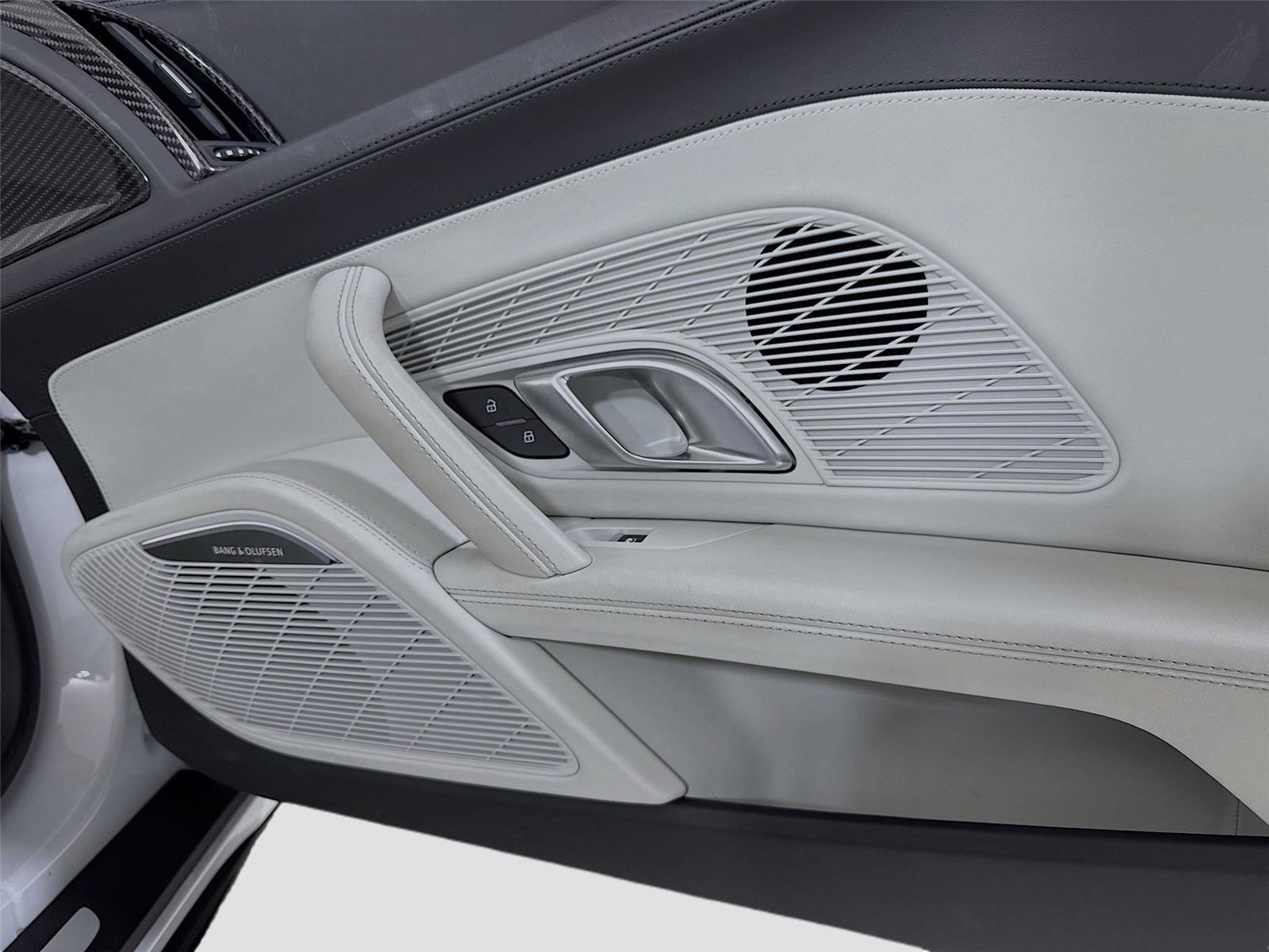 Used 2021 Audi R8 V10 w/ Premium Package image 29