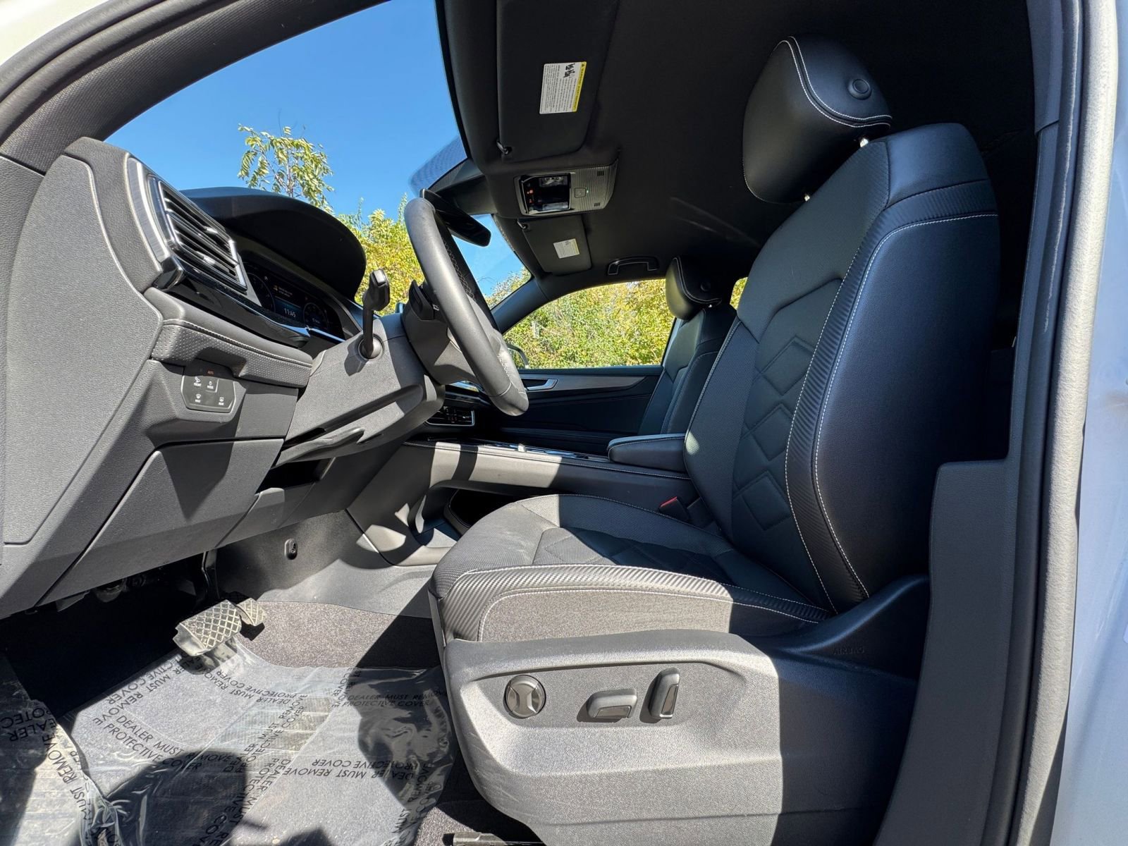 Used 2025 Volkswagen Atlas Cross Sport SE image 22