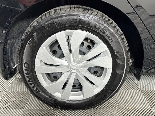Used 2025 Nissan Versa S w/ Trunk Package FWD image 29