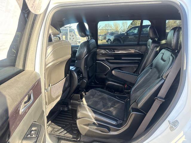 Used 2021 Jeep Grand Cherokee L Laredo image 19