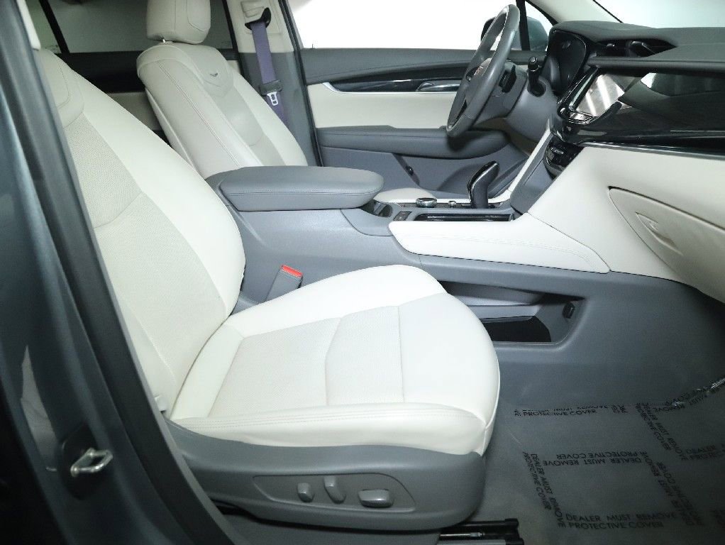 Used 2021 Cadillac XT6 Premium Luxury image 36