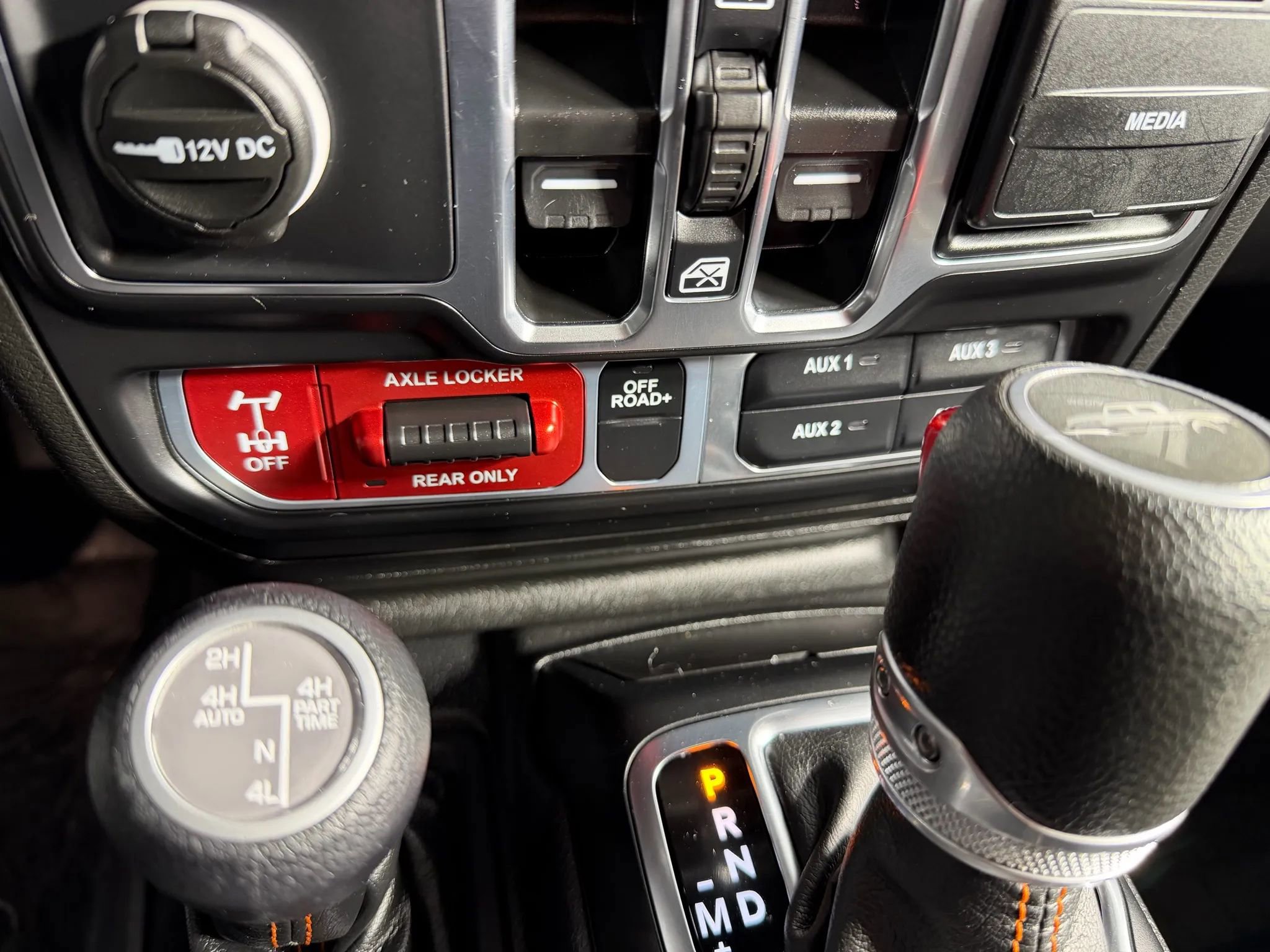 Used 2021 Jeep Gladiator Mojave AWD/4WD image 24