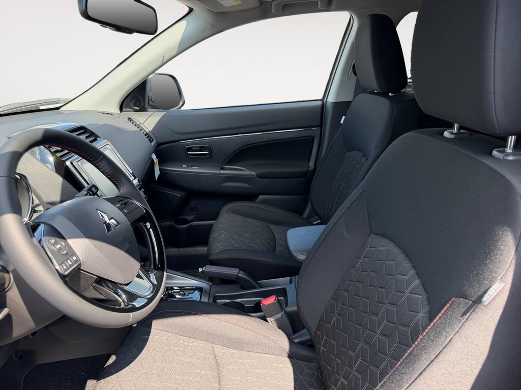 New 2026 Mitsubishi Outlander Sport LE AWD/4WD image 9