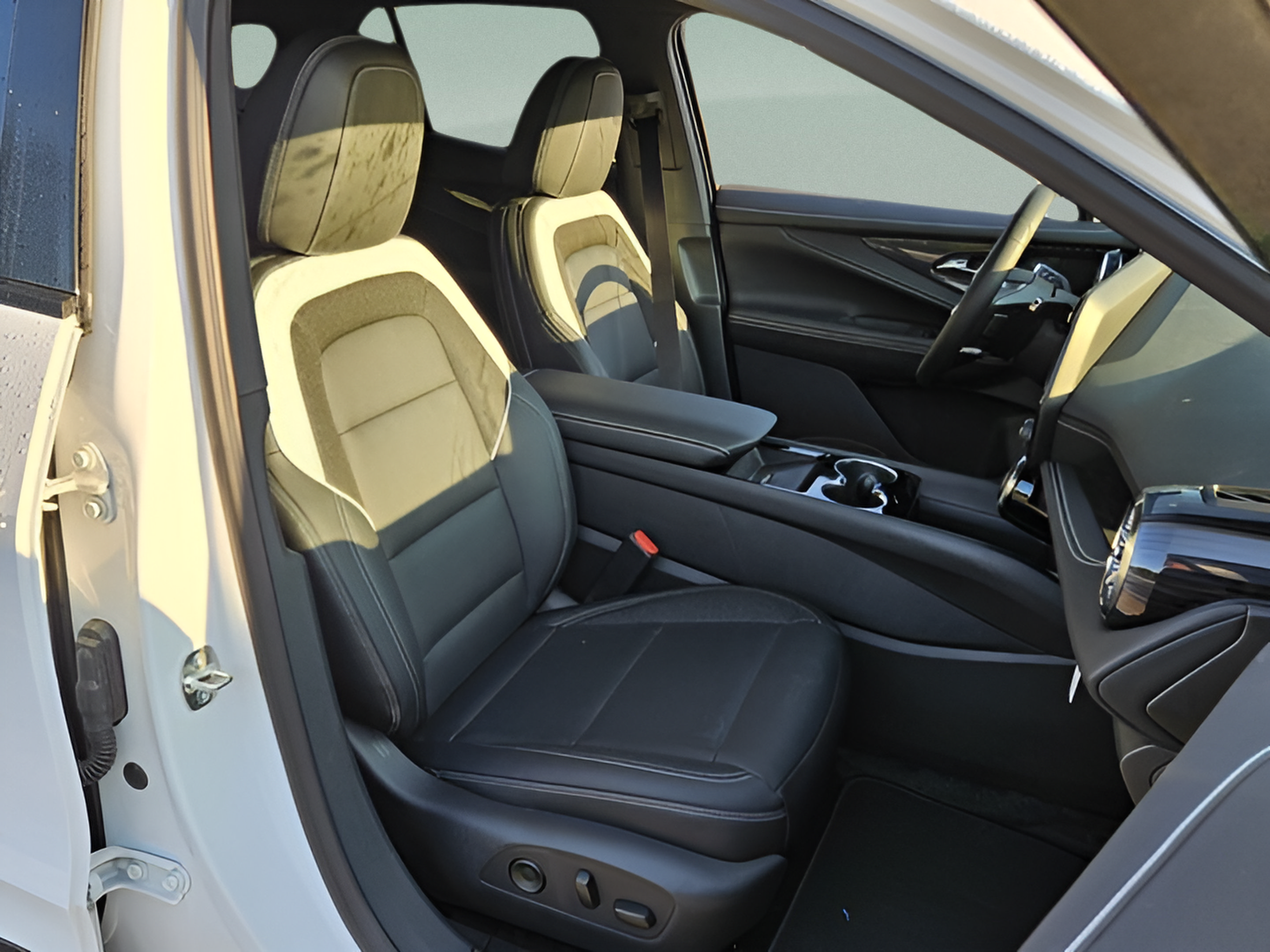 New 2025 Chevrolet Blazer EV LT FWD image 12
