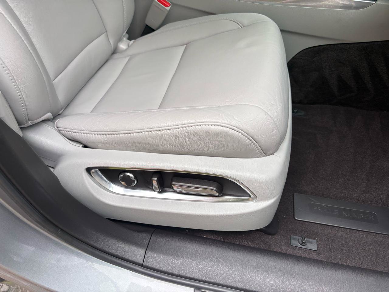 Used 2020 Acura MDX SH-AWD image 33
